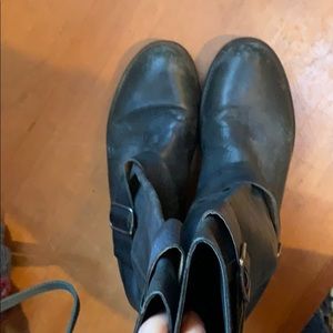Bronx ankle boot,leather hardly worn great cndtn.